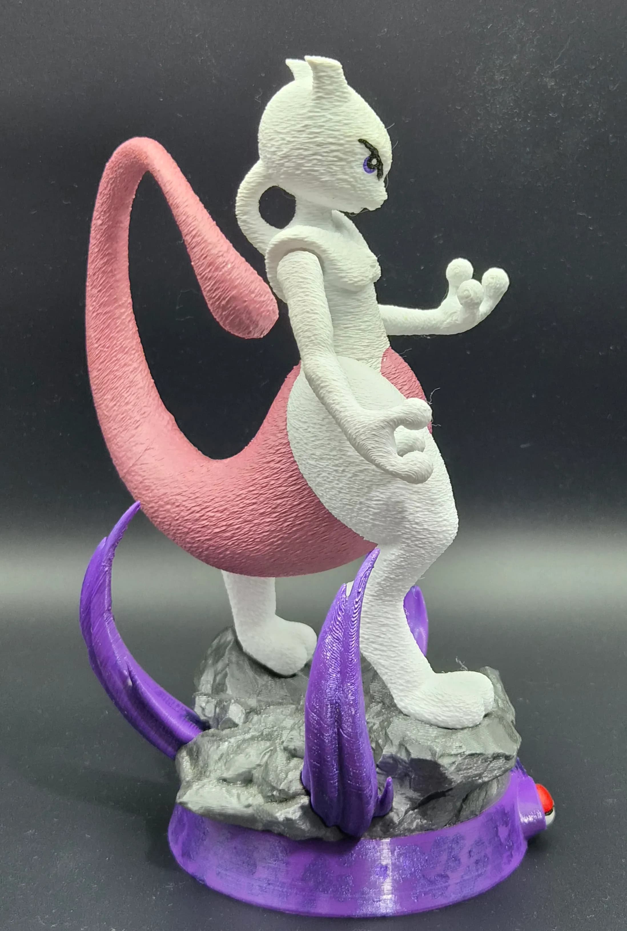 Mewtwo diorama - Atras