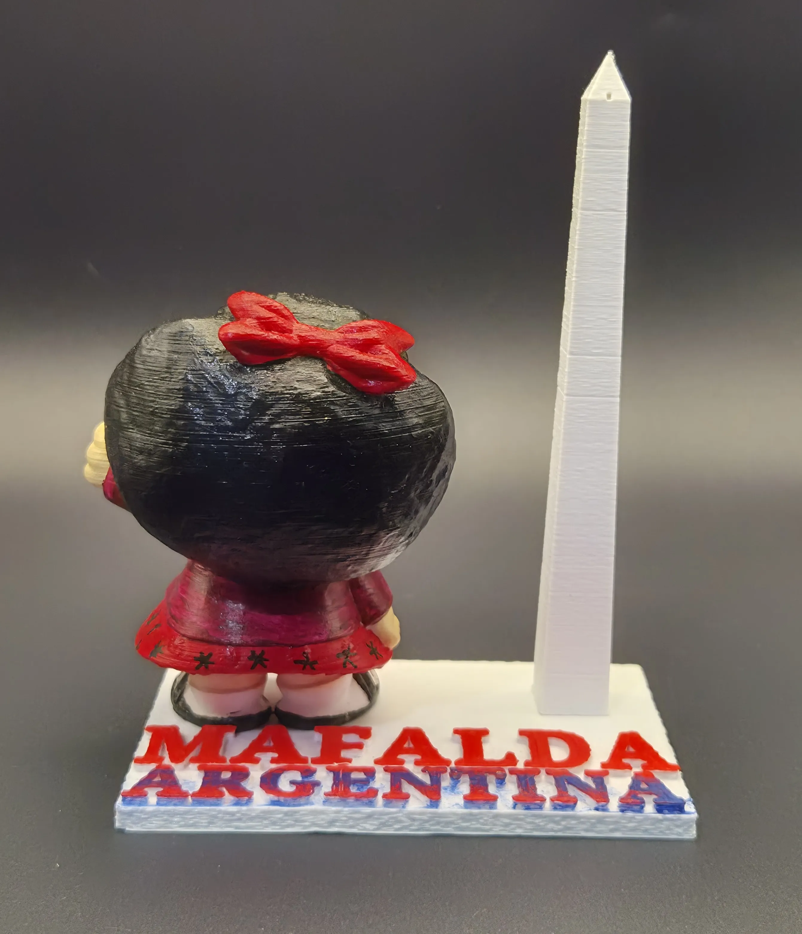 Souvenir Mafalda Basta - Izquierda