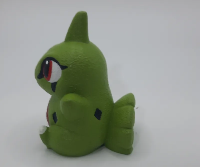 Larvitar - Izquierda