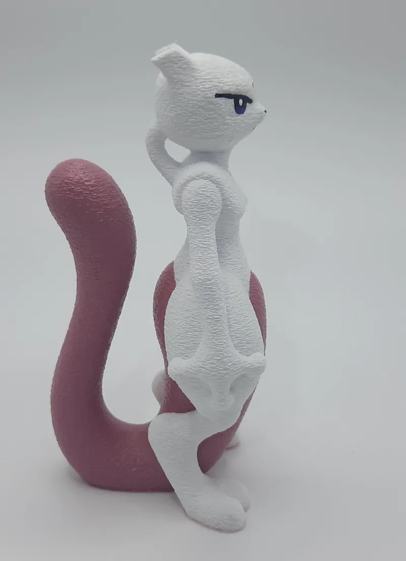 Mewtwo - Derecha
